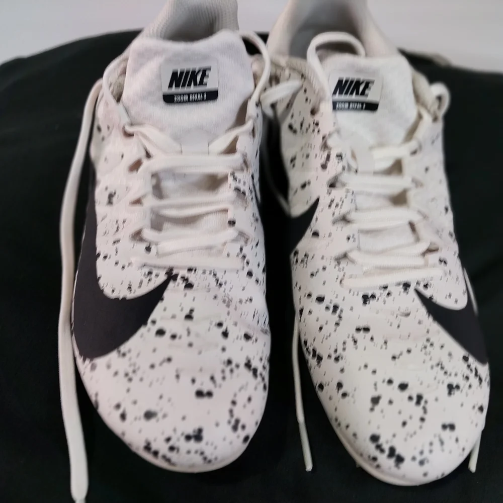 NIKE. Men